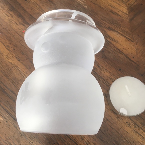 Frosted Glass Snowman Tea-light Candleholder - Picture 3 of 4